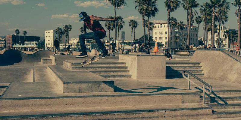 技术博客的价值探索：从资源分享到系统运维的实践闭环